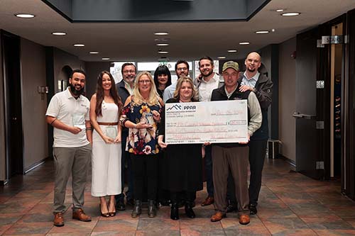 Mt Carmel Veterans Services Donation Check Group Picture